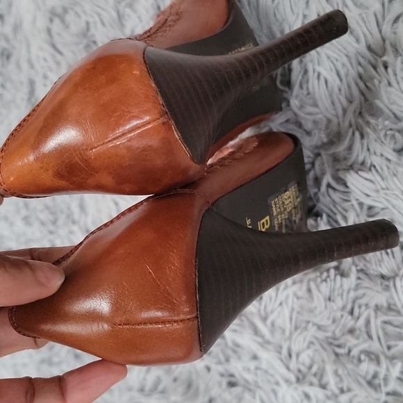 Tan Leather Heels - Picture 3 of 5